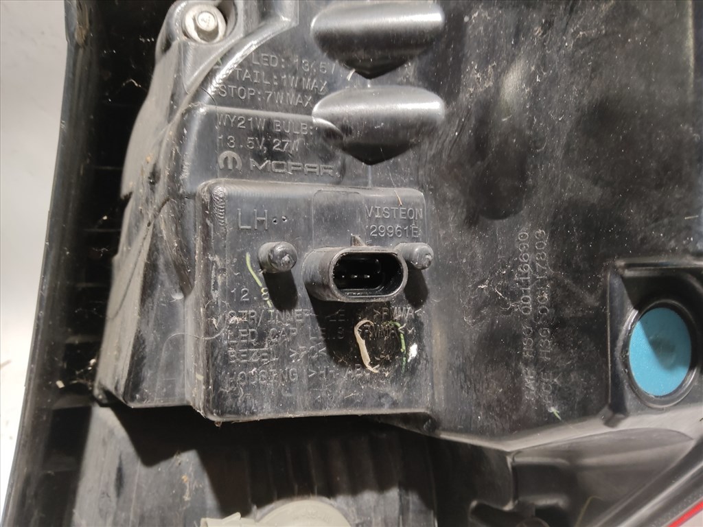 169478 Fiat Freemont 2011-2015 bal hátsó külső lámpa 68078481AD 5. kép