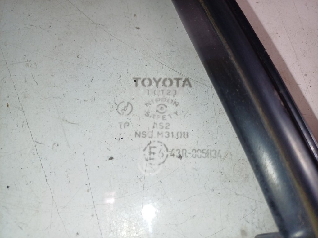 Toyota Corolla verso (E121) bal hátsó ajtó üveg fix 2. kép