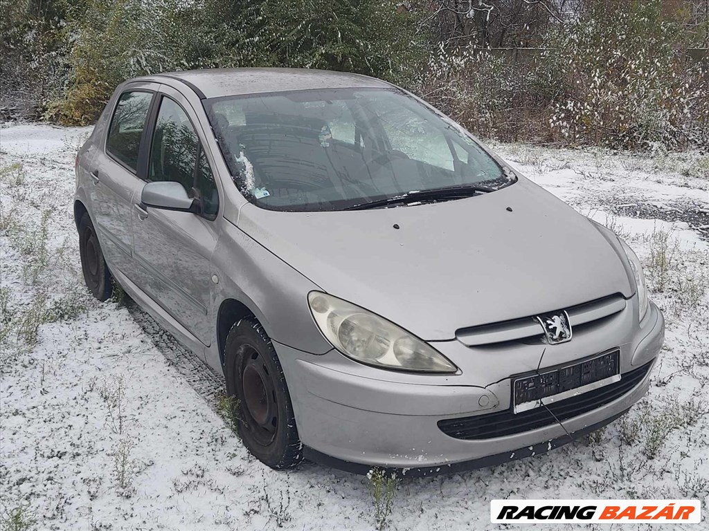 Peugeot 3071.6 HDi bontott alkatrészei, alkatrész! Motorkód: 9HY Színkód: EZA 2. kép