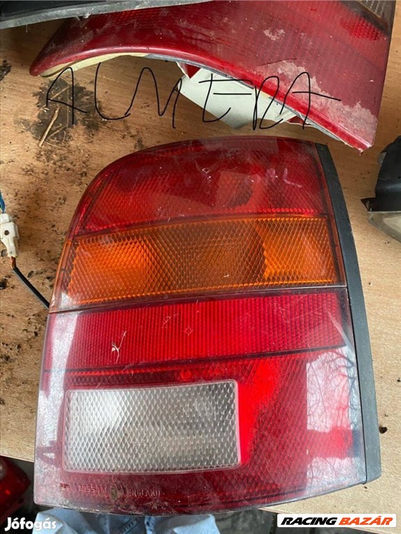 Nissan Micra bal hátsó lámpa ház  1. kép