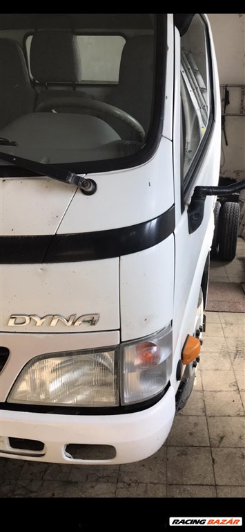 Eladó Toyota Dyna haszonjármű alkatrészek  1. kép