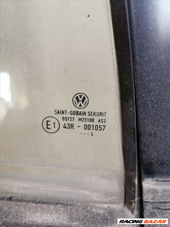 Volkswagen Golf V Jobb hátsó kis üveg  1. kép