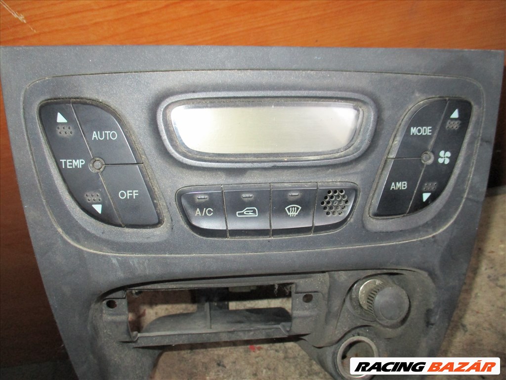 Hyundai Santa Fé (SM) 2.0 CRDi fűtéskapcsoló panel  1. kép