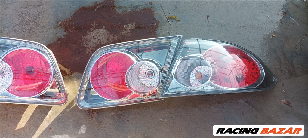 Mazda 6 gyári hátsó lámpa sor eladó. 22061971 3. kép