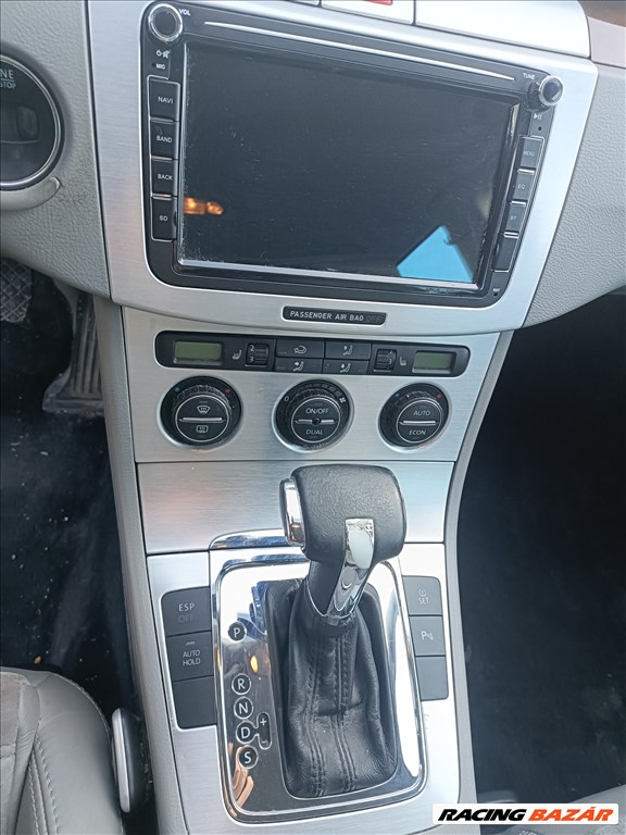 Volkswagen Passat B6 Variant 2.0 TDI gyári karosszéria elemek LA7T színben eladók la7tb63c bkp20tdi 8. kép