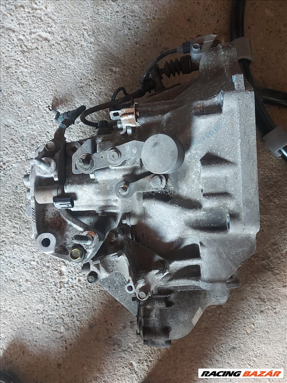 8g ufo Honda Civic 2.2 i-ctdi váltó eladó 2006-11  1. kép