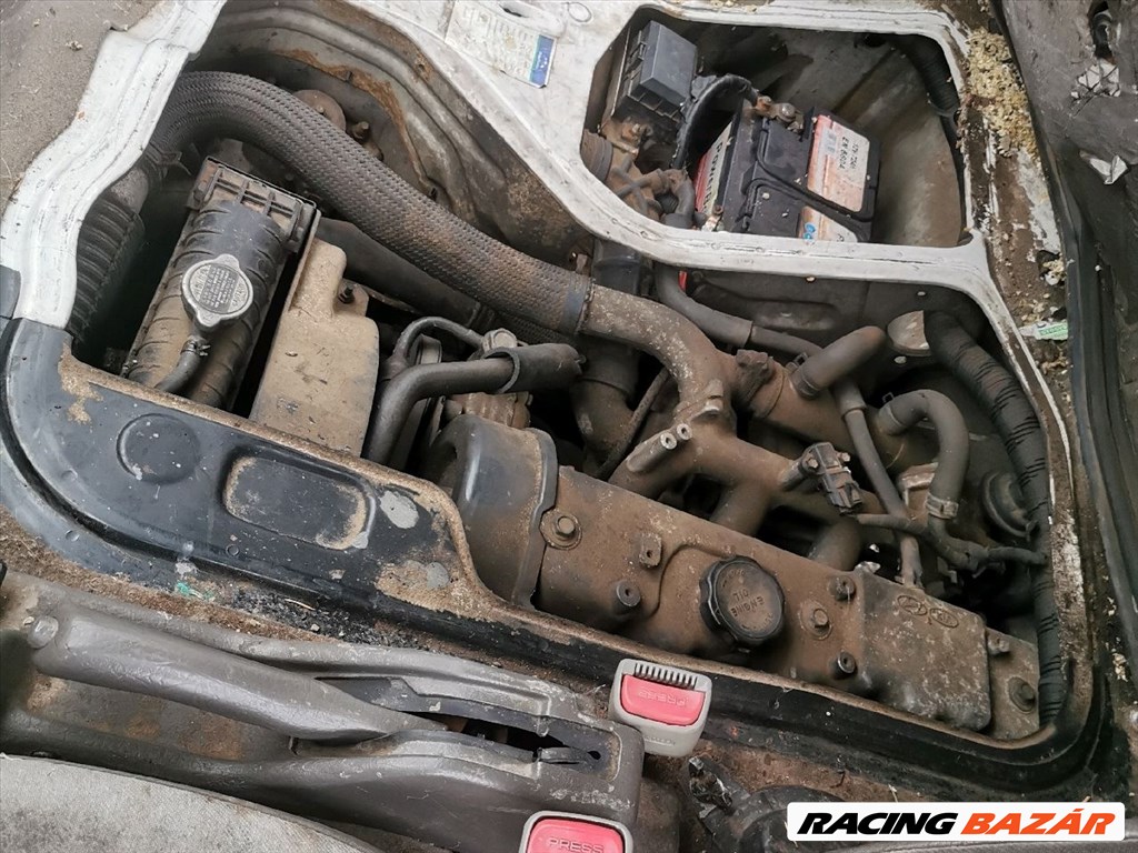 Kia Pregio 2.5 TCI féltengely  69kw94le 2. kép