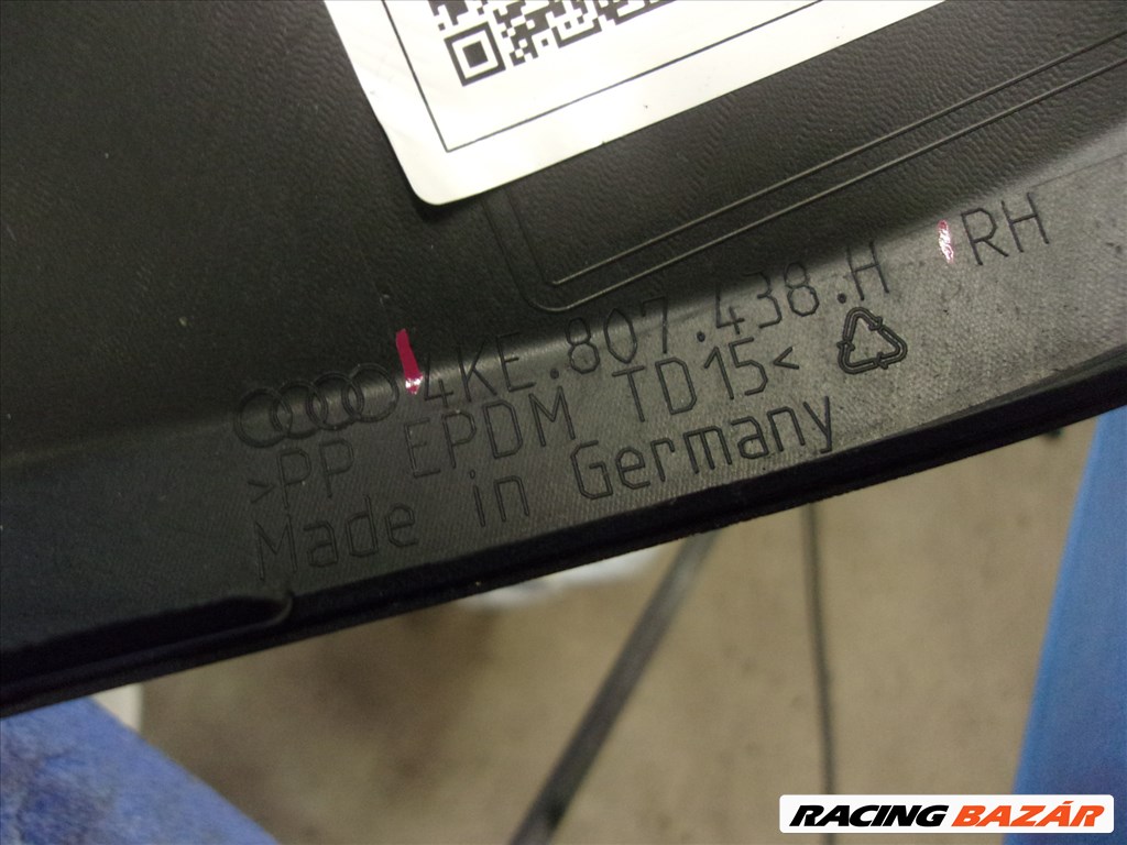 AUDI E-TRON S-LINE jobb első lökhárító héj 2023- 4KE807438H 4. kép
