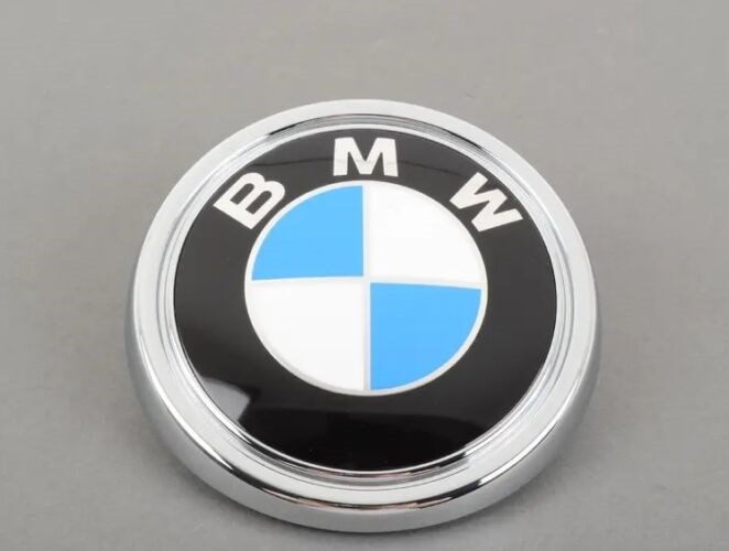 Gyári BMW F15 X5 F16 X6 csomagtartó embléma 51147294465 1. kép