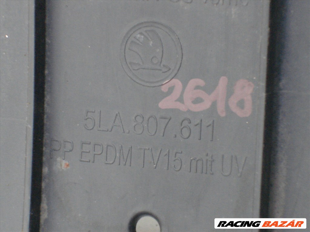 Skoda Enyaq első lökhárító alsó Spoiler 5LA807611 2021-től 5. kép