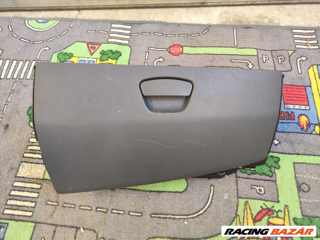 Smart Forfour kesztyűtartó  a4546800191 mr951823 1. kép