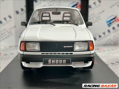 Skoda 130L (1988) - Ixo - 1:18 1/18 modellautó (m01203)