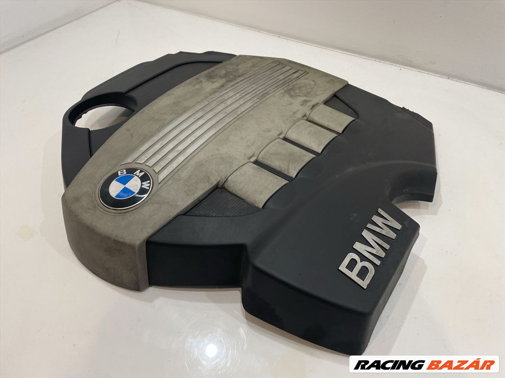 BMW E81 E87 E82 E88 120d 177le motorburkolat 11147797410 2. kép