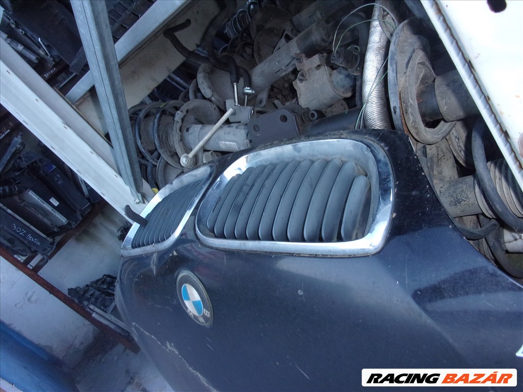 BMW 3-as sorozat E46 gépháztető  2. kép