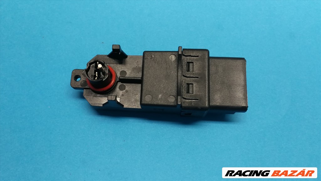 Renault ablakemelő szerkezetek javítása,szereléssel is,javítószettek,www.ablakemeloalkatreszek.hu 37. kép