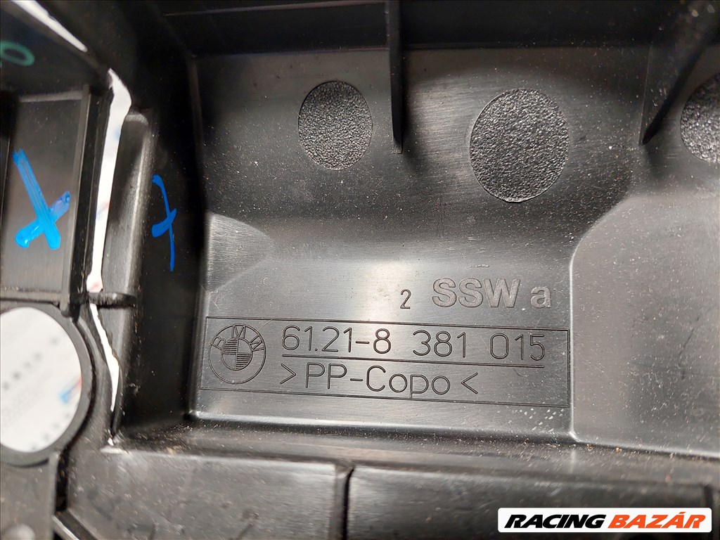 BMW E46 akku akkumulátor borítás fedél takaró - hibás (096098) 61218381015 4. kép