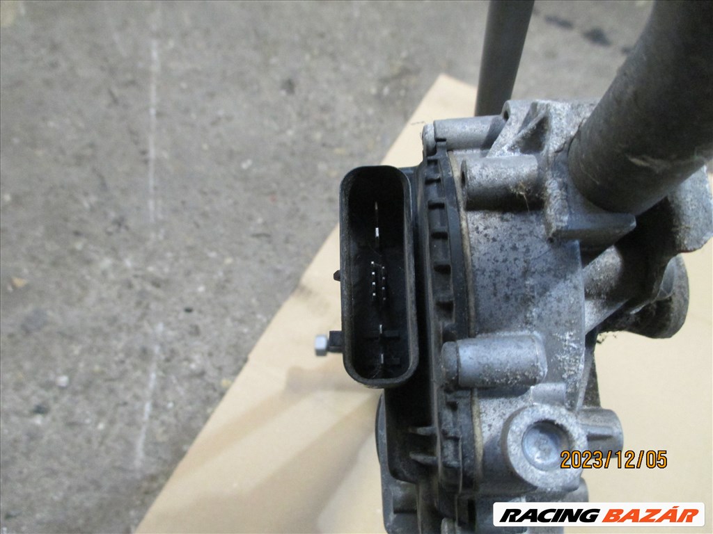 Ford Transit Mk8 ablak törlő mechanika motorral 4. kép