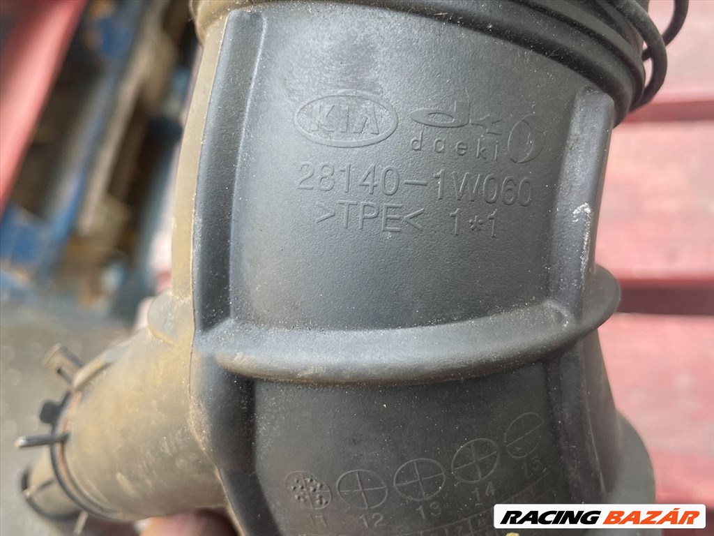 Kia Rio (UB) KIA RIO Légbeömlő Cső 281401w060 5. kép