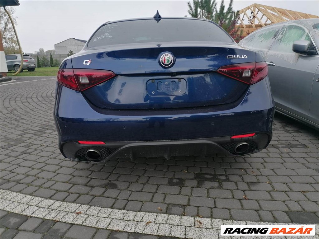 Alfa Romeo Giulia bontott alkatrészei 3. kép