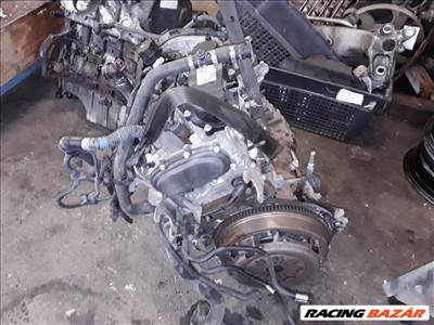 F1AE0481D kódú Fiat Ducato 2.3D 120 Multijet motor 264.000km Az izzító gyertya bele van szakadva 