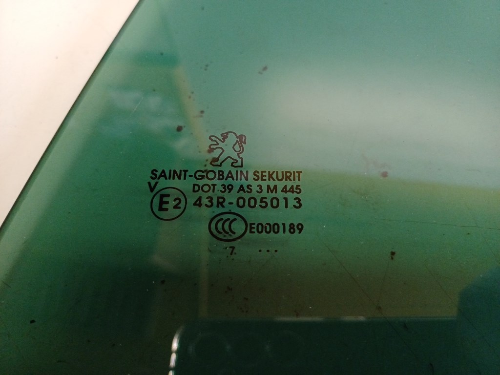 Peugeot 508 kombi bal hátsó ajtó üveg lejáró 2. kép