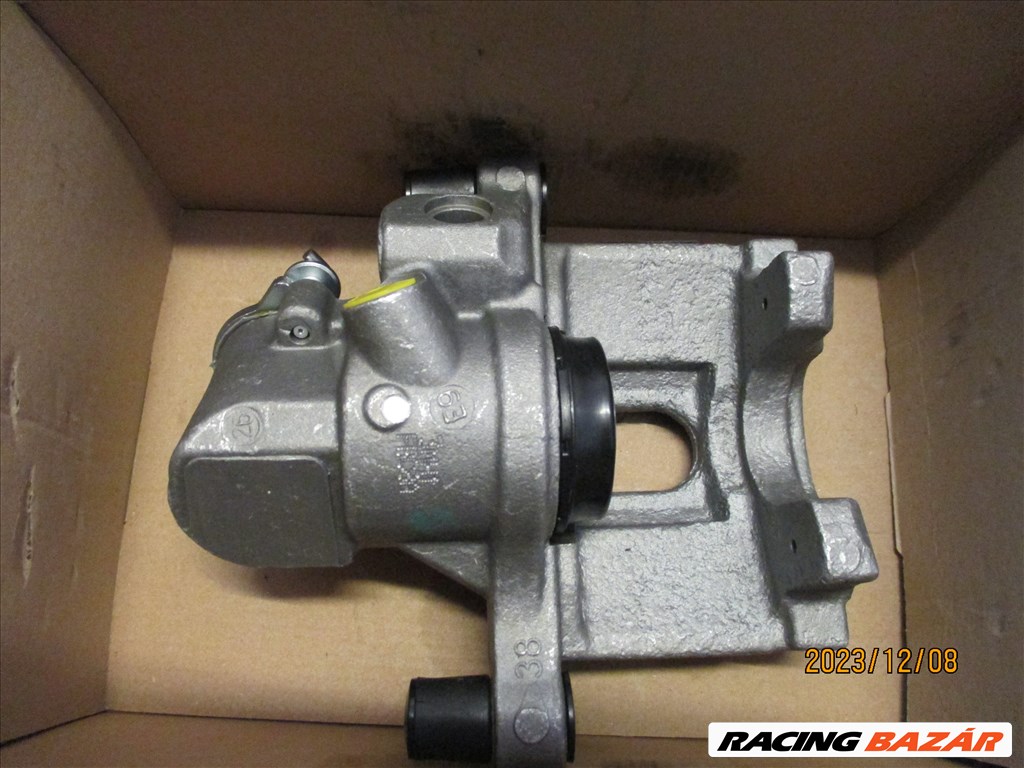 Ford Transit Custom Mk1 féknyereg  2332705 rm8m5j2m089bc 2. kép