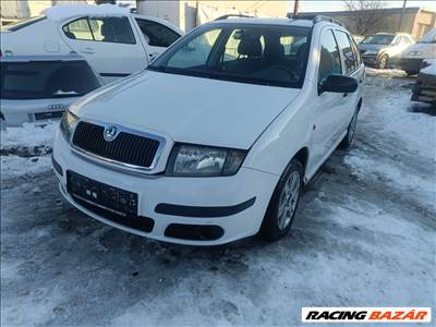 Skoda Fabia I Combi 1.2 12V gyári karosszéria elemek 1026 színben eladók 1026fabia azq1212