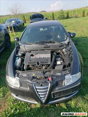 Alfa Romeo GT bontott alkatrészei