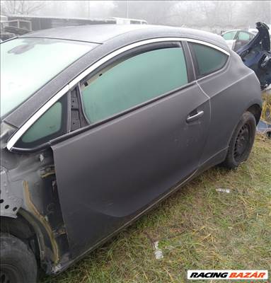 Opel Astra J GTC  bal ajtó és hátsó sárvédő