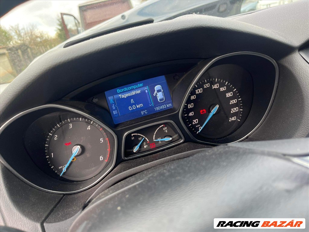 Ford Focus Mk3 1.6 tdci bontott alkatrészei 8. kép