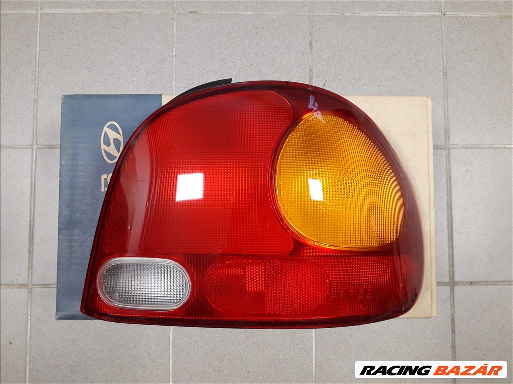 Hyundai Accent (X3) lámpa hátsó jobb oldal gyári 1. kép