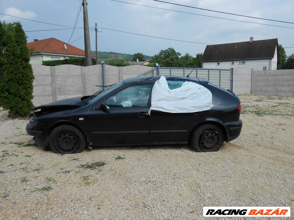 Seat LEON (1M1) 1.4 16V jobb hátsó fix üveg 4. kép