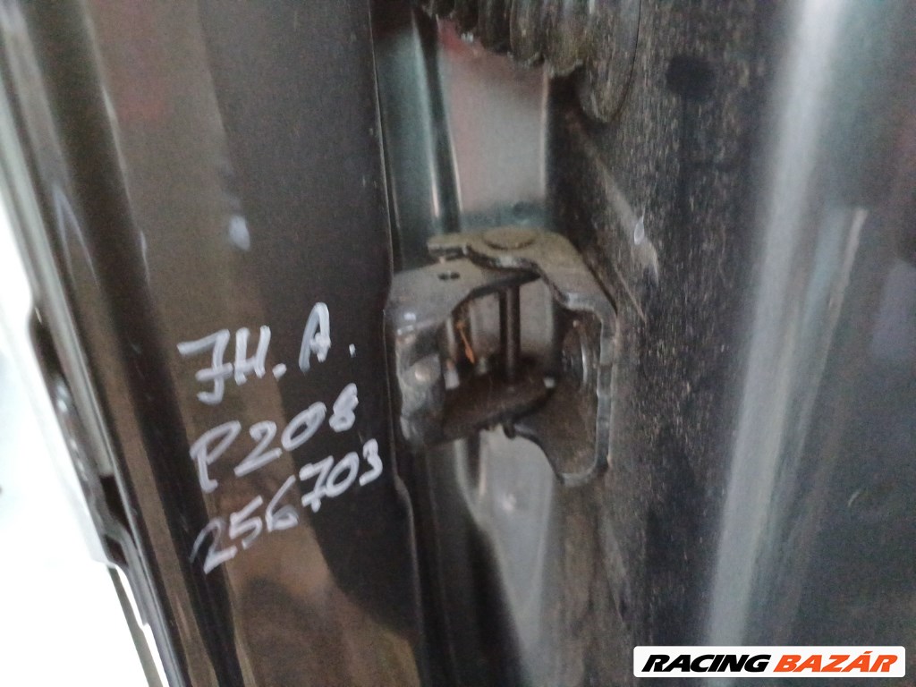 Peugeot 208 jobb hátsó alsó ajtó zsanér 1. kép