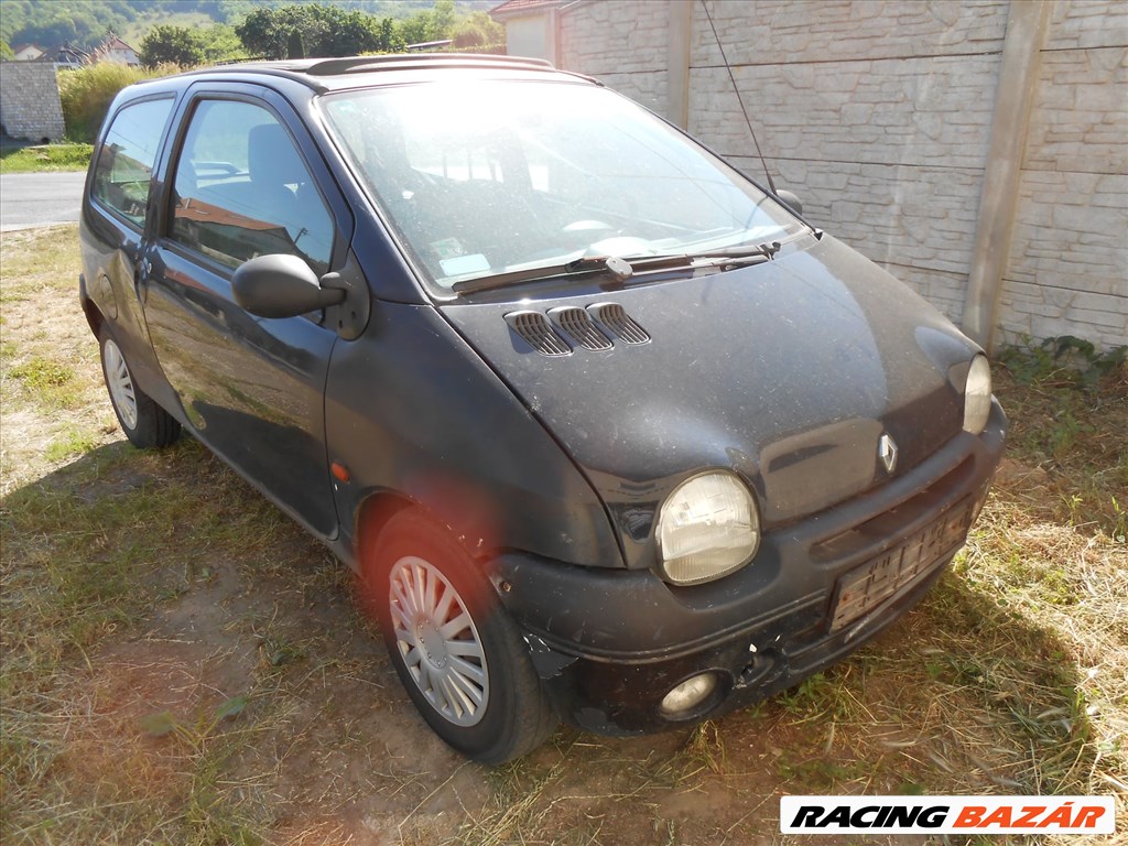 Renault TWINGO I (C06) 1.2 első lökhárító 1. kép