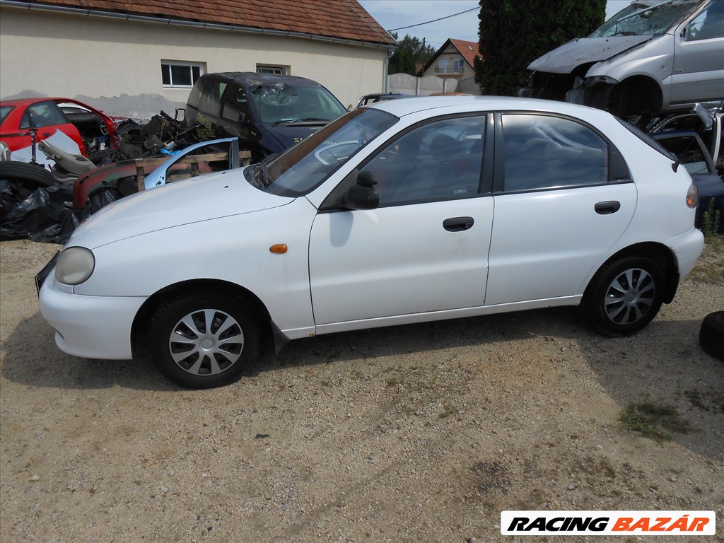 Daewoo LANOS (KLAT) 1.3 jobb hátsó  lámpa 3. kép