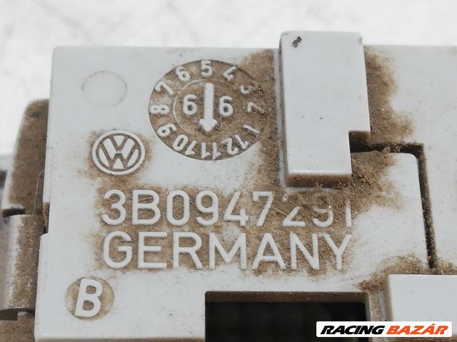 Volkswagen Passat B5 (3B2) Beltér Világítás Hátsó #10562 3b0947291 7. kép