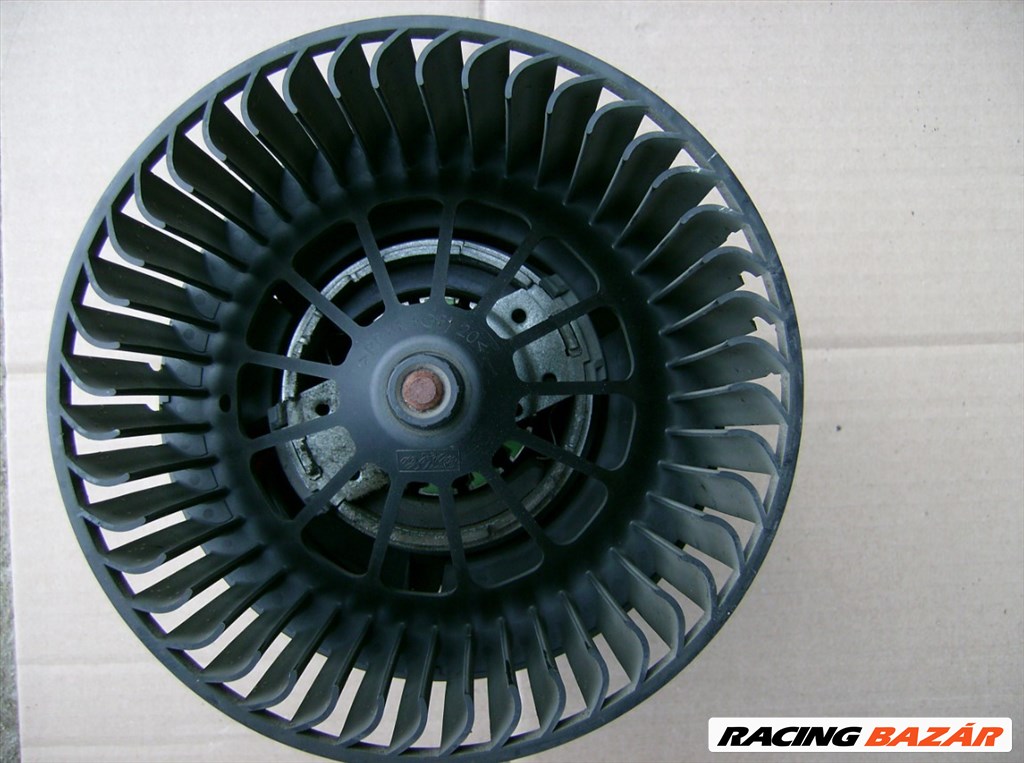Ford Focus Mk2, Ford Mondeo Mk4, Ford S-MAX Mk1 fűtőmotor 6g9t18456aa 1. kép