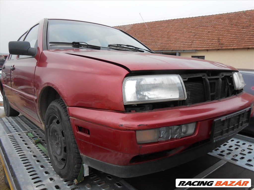 Volkswagen Jetta jobb első lejáró üveg 2. kép