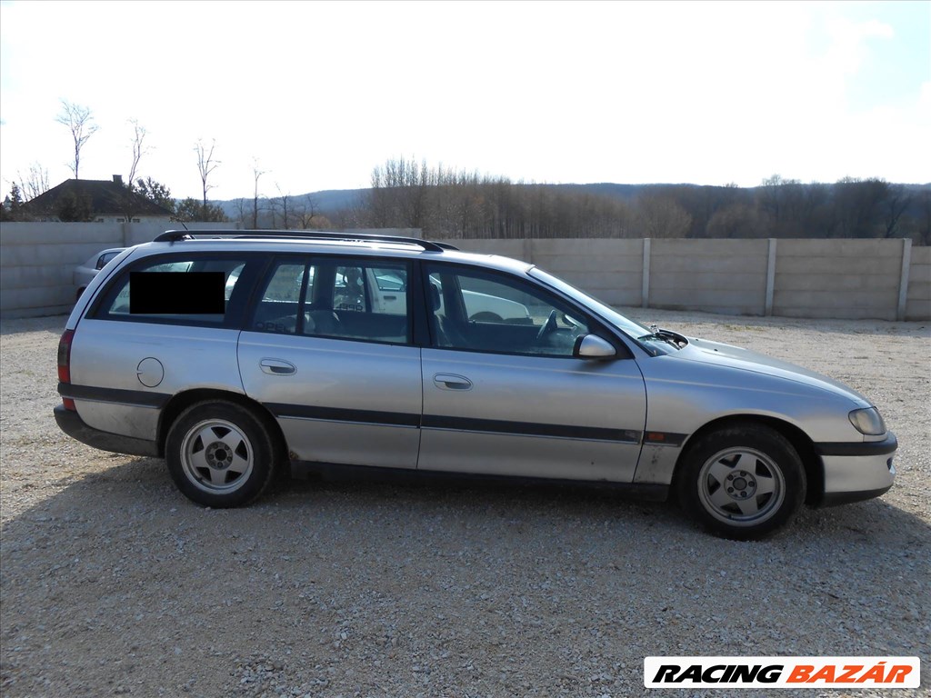 Opel OMEGA B Kombi (21_22_23) 2.5 TD jobb első lökhárító díszrács 4. kép