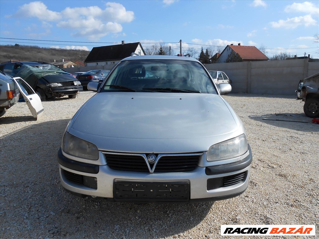 Opel OMEGA B Kombi (21_22_23) 2.5 TD jobb első lökhárító díszrács 5. kép