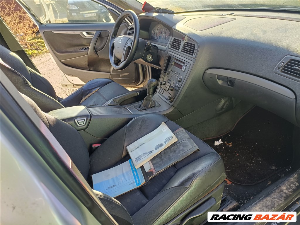 Volvo V70 2.4 D motor D5244T kóddal, 278.476km-el eladó v7024d 10. kép