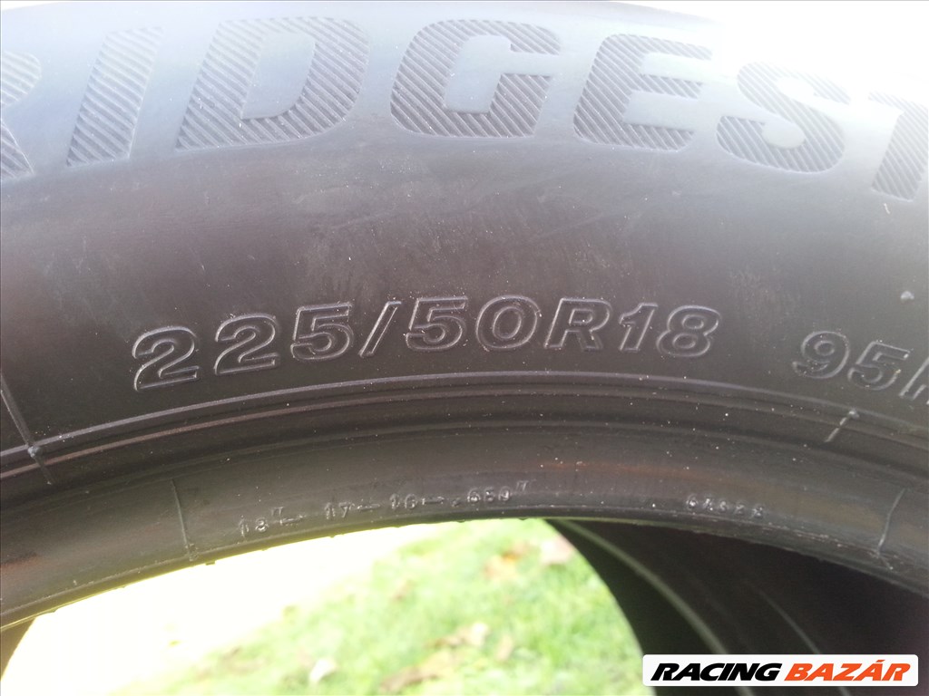  225/50R18 Bridgestone defekttűrő 2 db téli gumi  3. kép