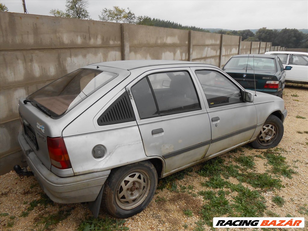 Opel KADETT E Ferdehátú (33_34_43_44) 1.6 D vízhűtő ventilátor 1. kép