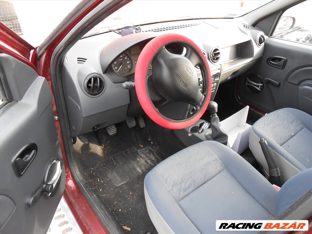 Dacia LOGAN (LS) 1.4  hátsó ülés 6. kép