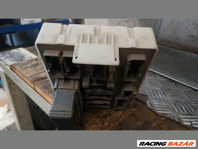 Ford Focus Mk1 utastér biztosítéktábla "127815" 98ag14a073ah 518234901 3. kép