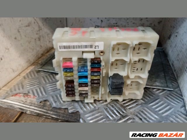 Ford Focus Mk1 utastér biztosítéktábla "127815" 98ag14a073ah 518234901 1. kép
