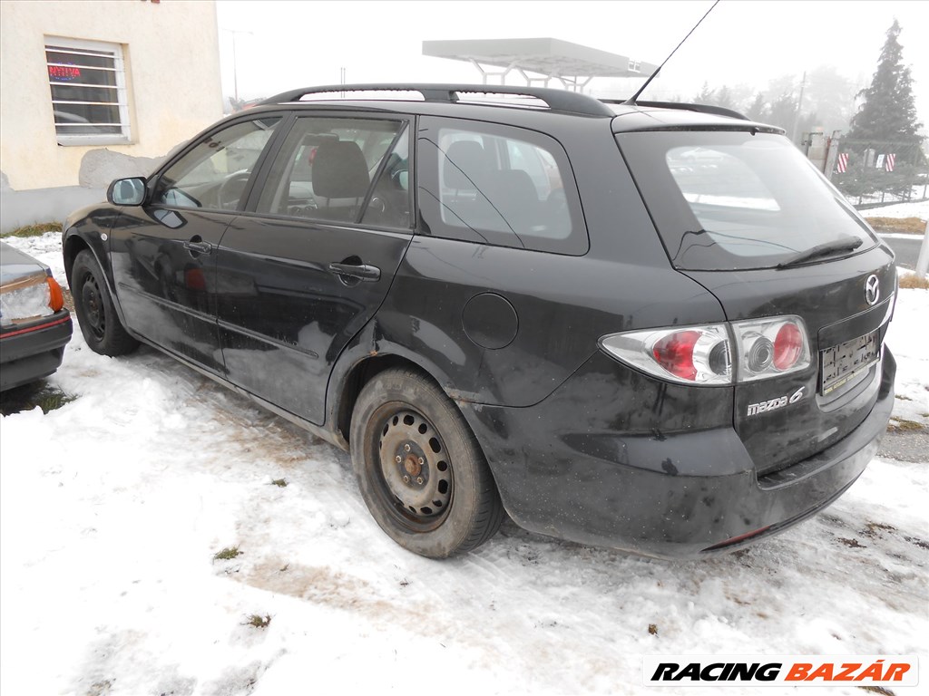 Mazda 6 Station Wagon (GY) 2.0 DI bal hátsó belső lámpa 4. kép