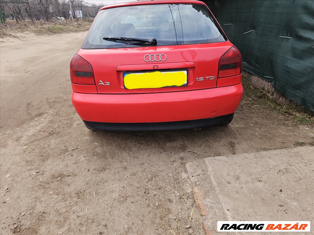 Audi A3 (8L) Hátsó lökhárító piros  1. kép