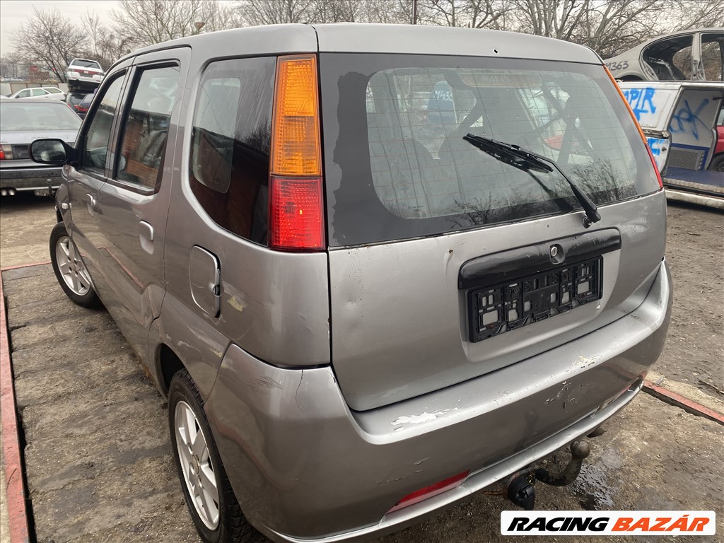 Suzuki Ignis I 1.3i  bontott alkatrészei 2. kép