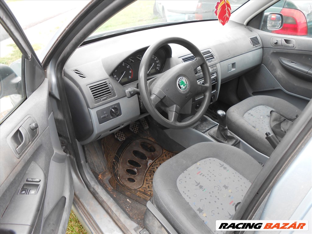 SKODA FABIA I COMBI (6Y5) 1.4 biztosíték tábla (motortér) 6. kép